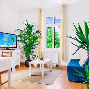 Helle, Ruhige 2 Zi-whg, 2 Baeder, Dd Neustadt, Lage Drezno